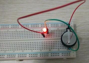 How to Build a Circuit: Breadboards for Beginners