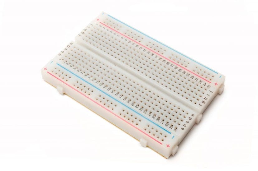 /how-to-build-a-circuit-breadboards-for-beginners feature image