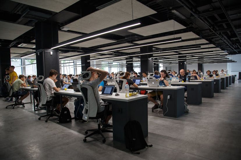 /venom-foundation-and-dorahacks-unleash-innovation-with-a-dollar225000-blockchain-hackathon feature image