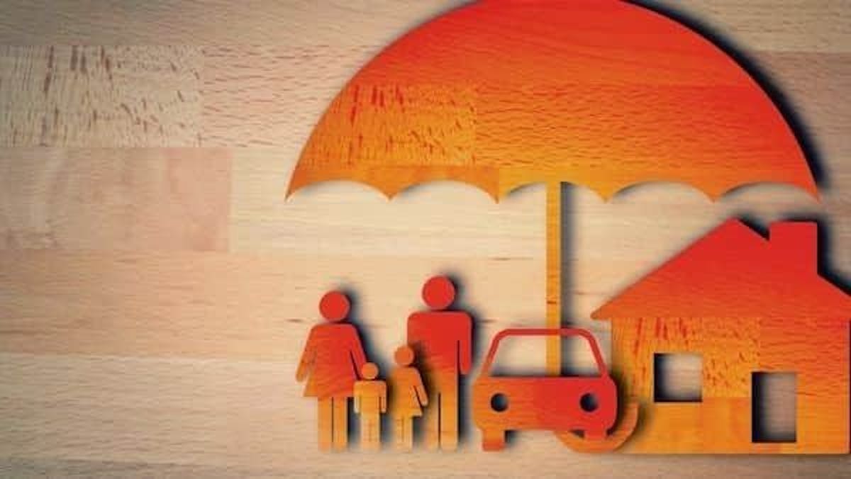 featured image - A Digital-First Approach Could Take the Headaches Away from Buying Insurance