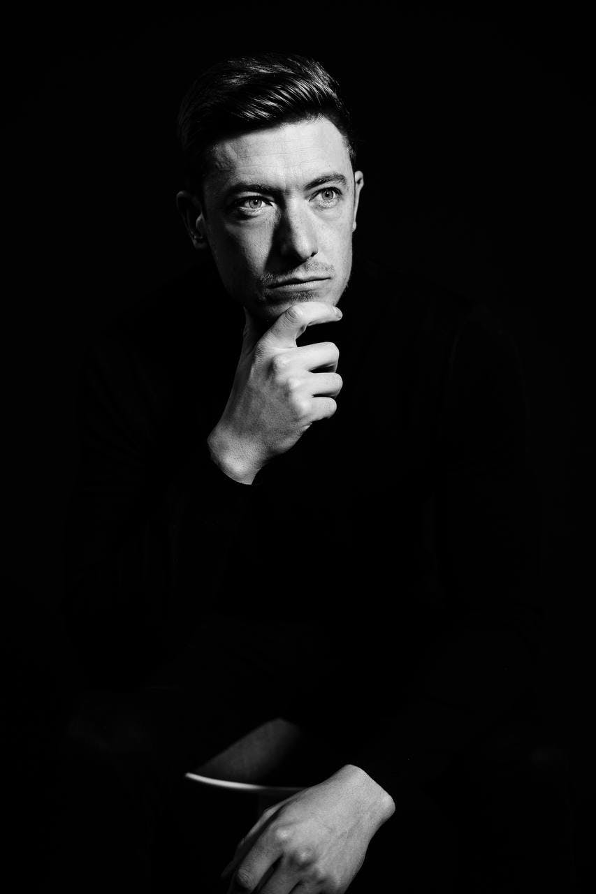 featured image - How Venture Capital Firms Can Thrive by Tapping the Y Combinator Approach