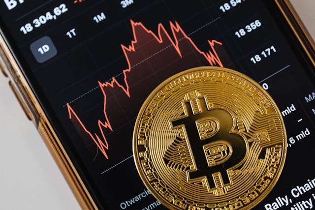 /five-easy-steps-to-managing-a-profitable-crypto-portfolio feature image