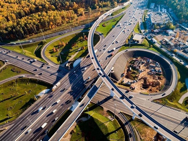 /analyzing-data-from-us-road-accidents-with-data-visualization-f05735ne feature image