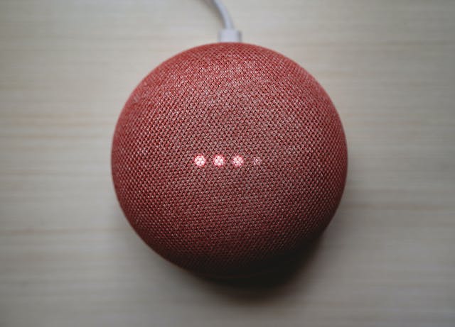 /voice-search-technology-yay-or-nay-why-and-why-not-hfy33y9 feature image