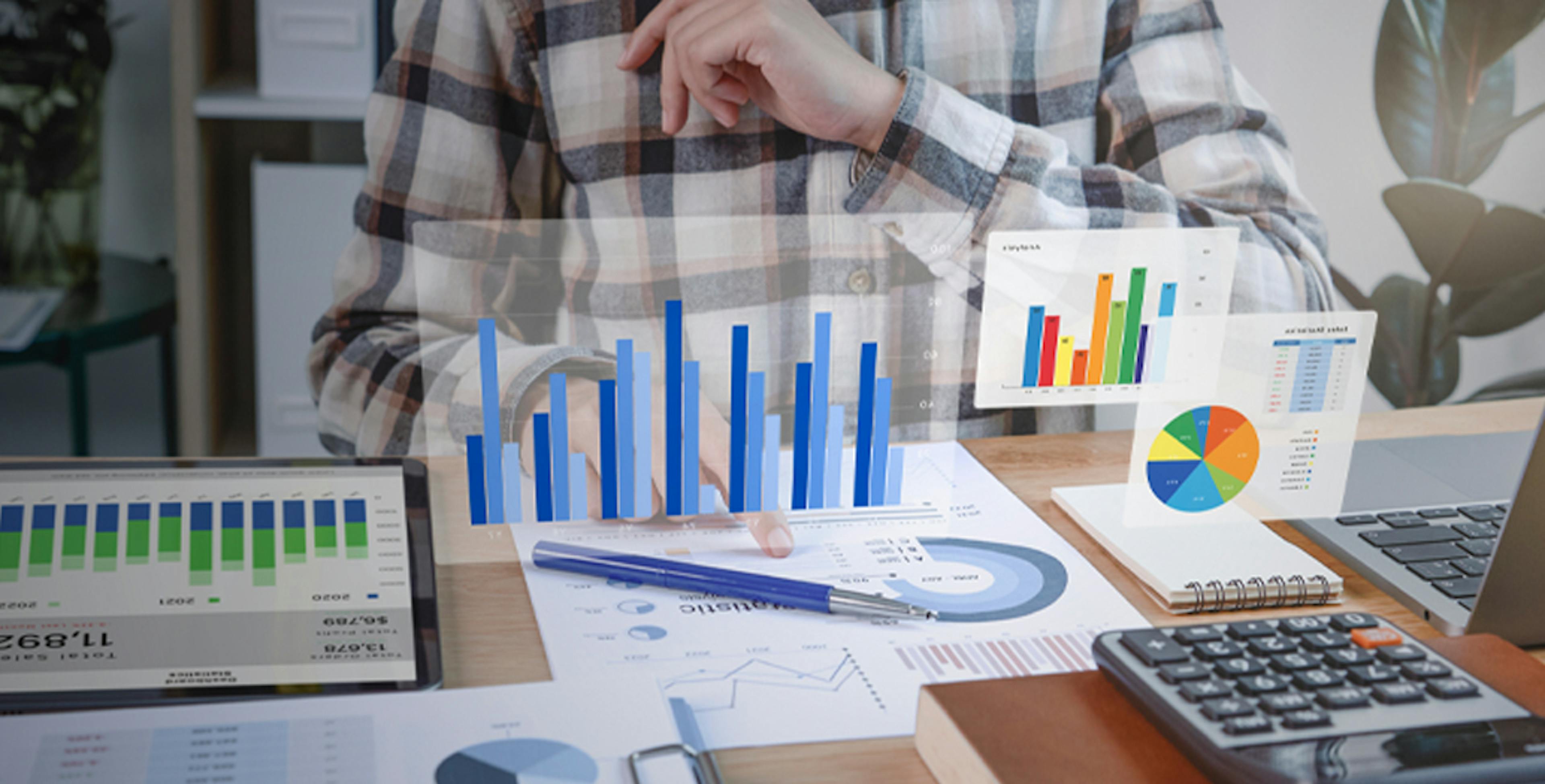 featured image - Explore How Data Lineage Maps Your Data's Journey to Foster Data-Driven Decisions