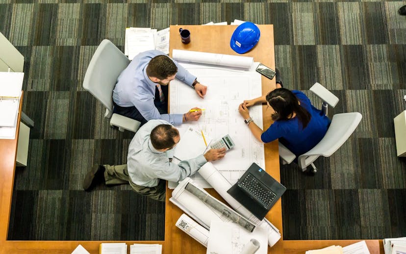/5-lessons-learned-from-hiring-engineers-heres-what-talent-managers-are-doing-wrong-ep1u33u9 feature image