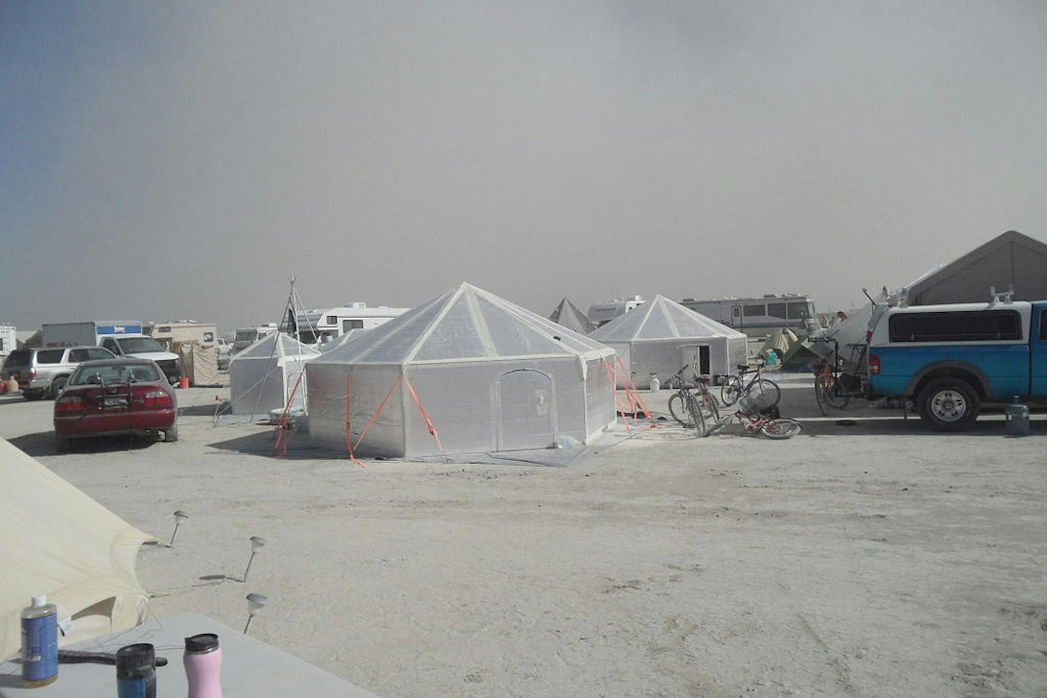 Hexayurt Burning Man'de, 2010
