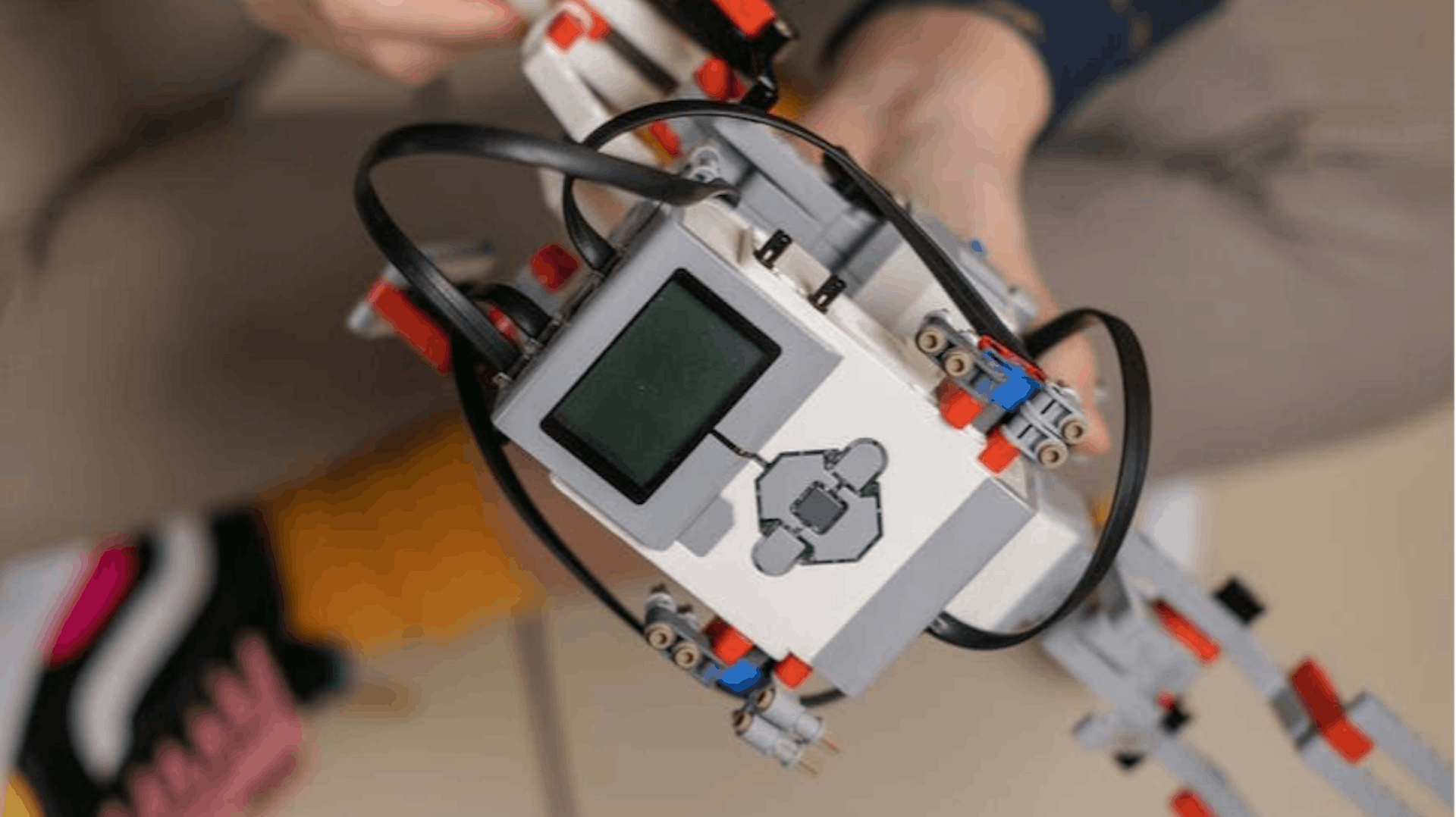 featured image - How Hyperautomation Can Help you Transform Your Business?