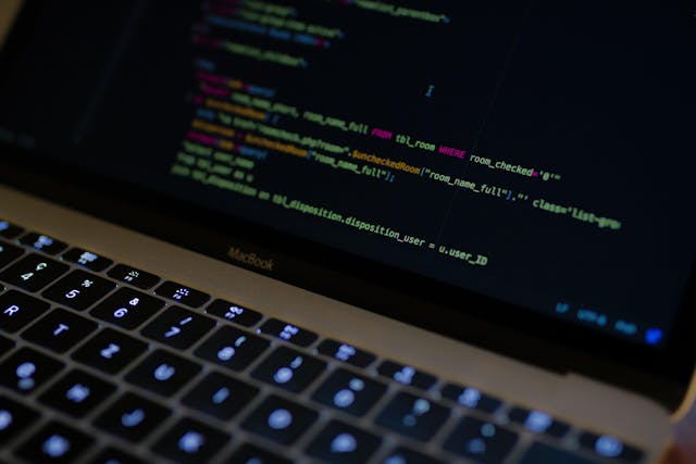 /how-to-migrate-data-from-an-mssql-server-to-postgresql-q11o34zz feature image