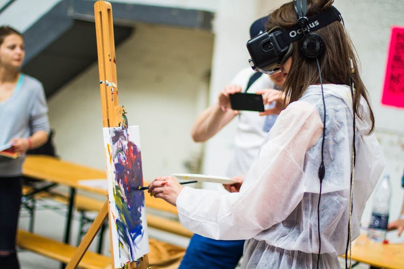 /3-transformative-ways-that-mixed-reality-is-improving-healthcare feature image