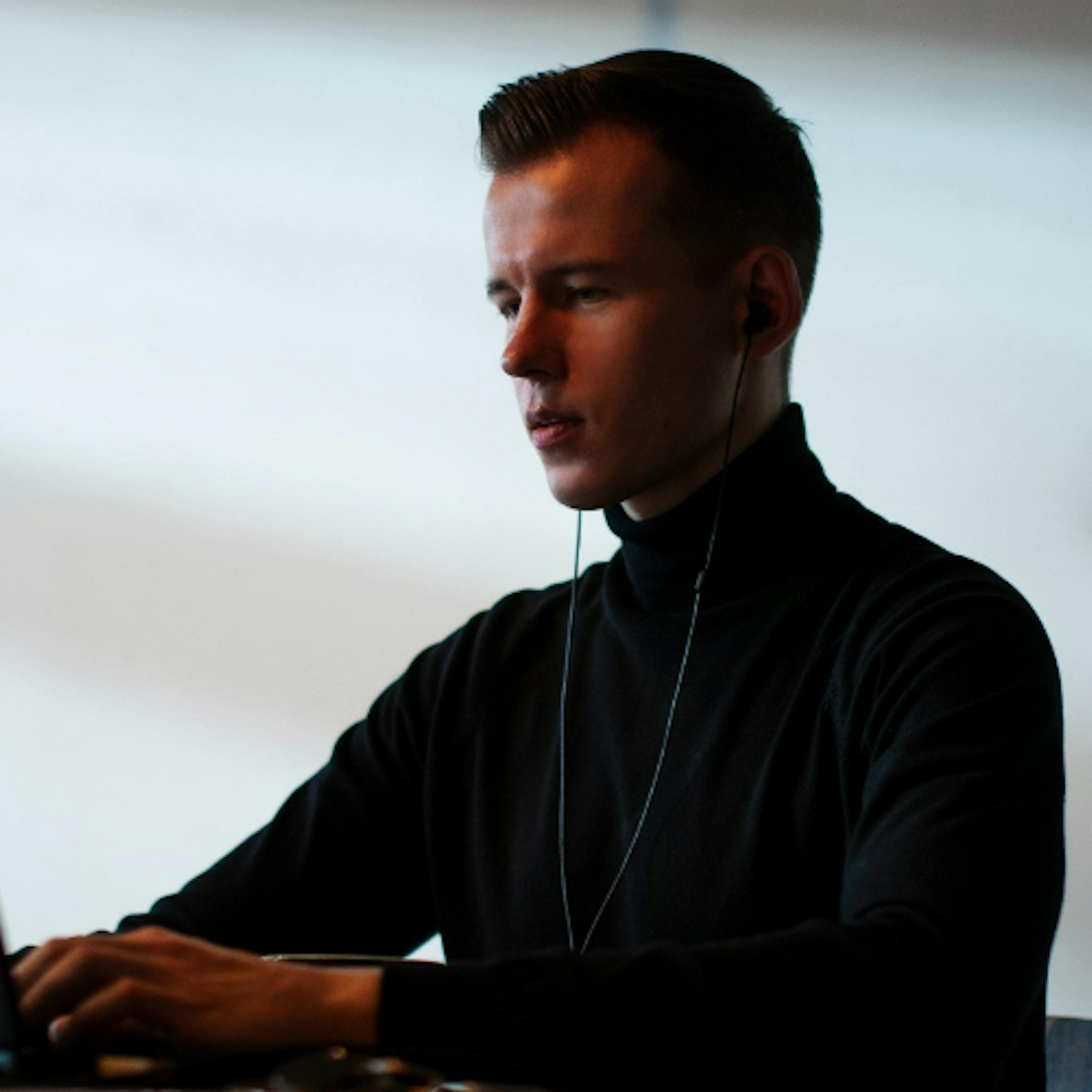 Pavlo Lozovikov HackerNoon profile picture