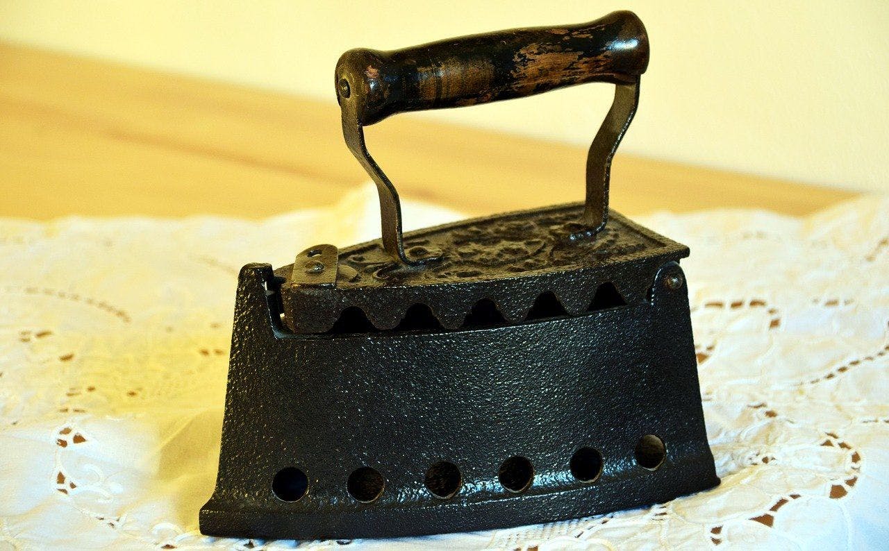 featured image - Reasons to Flatten your Source Code