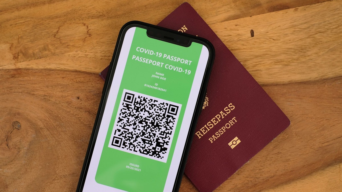 featured image - Blockchain And Covid-19 Vaccine Passports: All You Need to Know