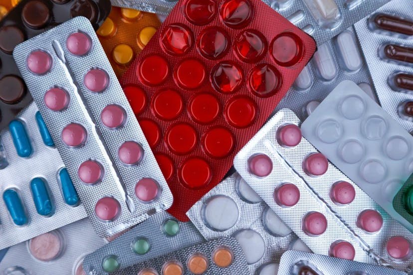 /over-the-desktop-pharmaceuticals-using-3d-printers-for-cbd-tablets-og7a34dl feature image