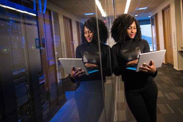 /this-is-how-you-can-break-barriers-as-a-young-woman-in-tech feature image