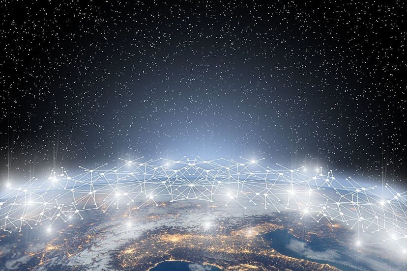 /blockchain-needs-you-a-guide-to-non-tech-careers-in-blockchain feature image