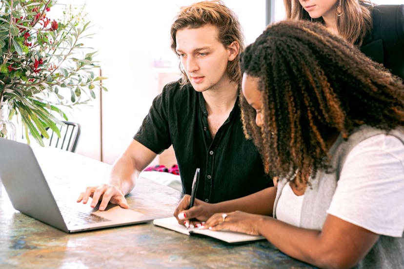 /cracking-the-code-of-content-marketing-roi-a-bold-view-for-leaders feature image