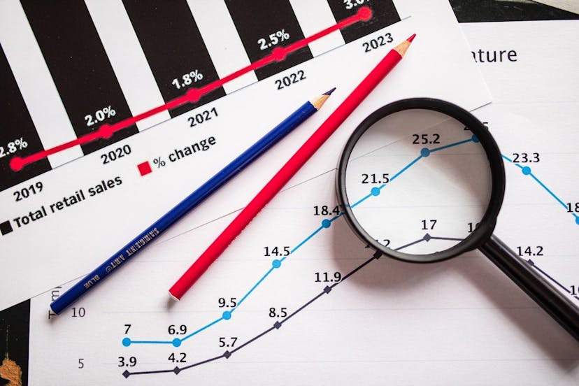 /how-to-forecast-mrr-growth-a-streamlined-approach feature image