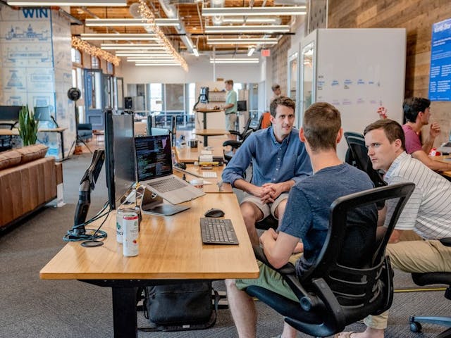 /build-a-startup-program-for-your-saas-business-a-how-to-guide feature image
