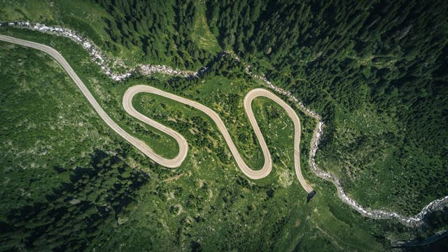 /devops-self-education-roadmap-how-to-make-it-work feature image