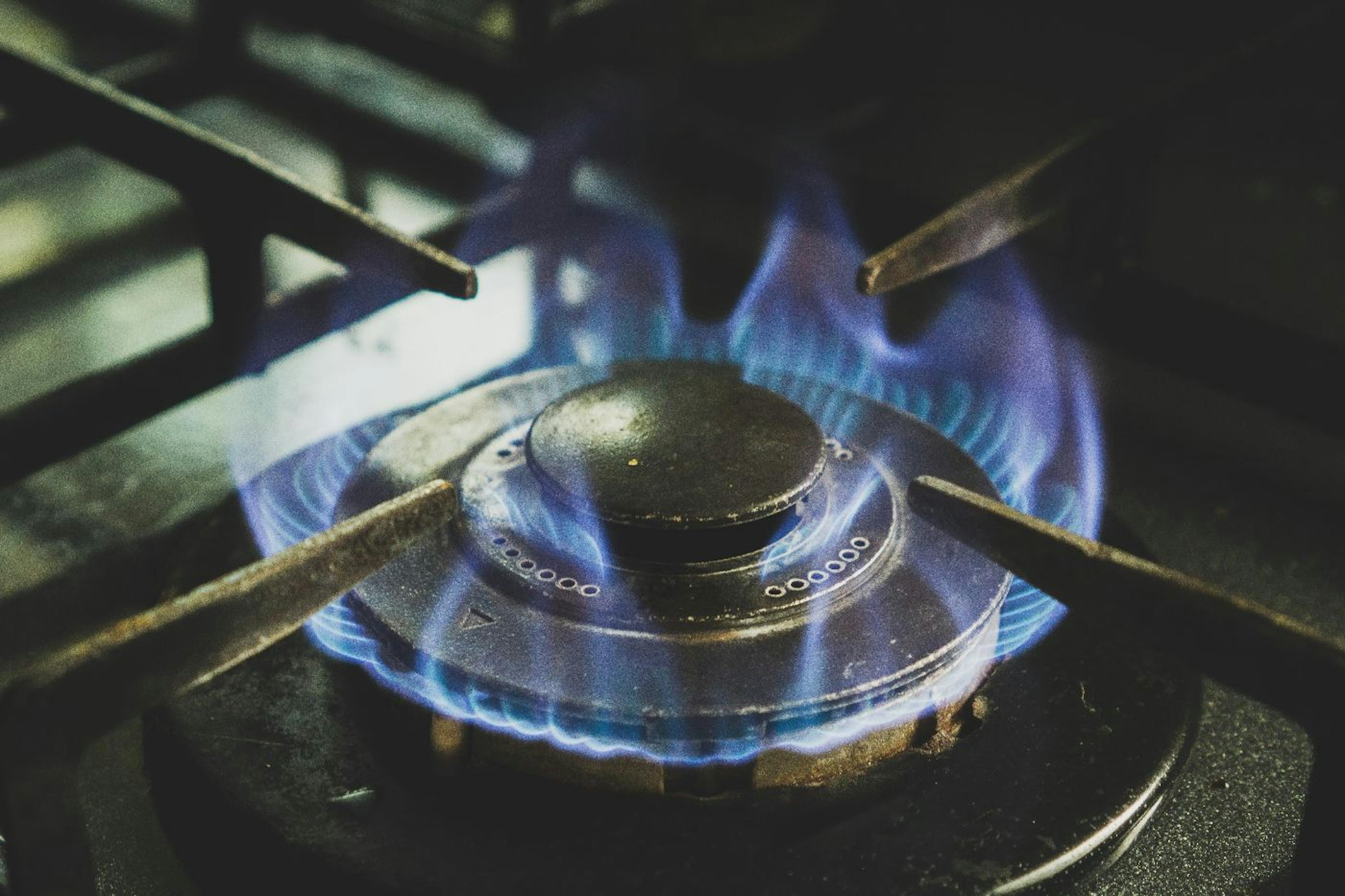 /the-risks-of-gas-stoves-and-appliances-heres-what-you-should-know feature image