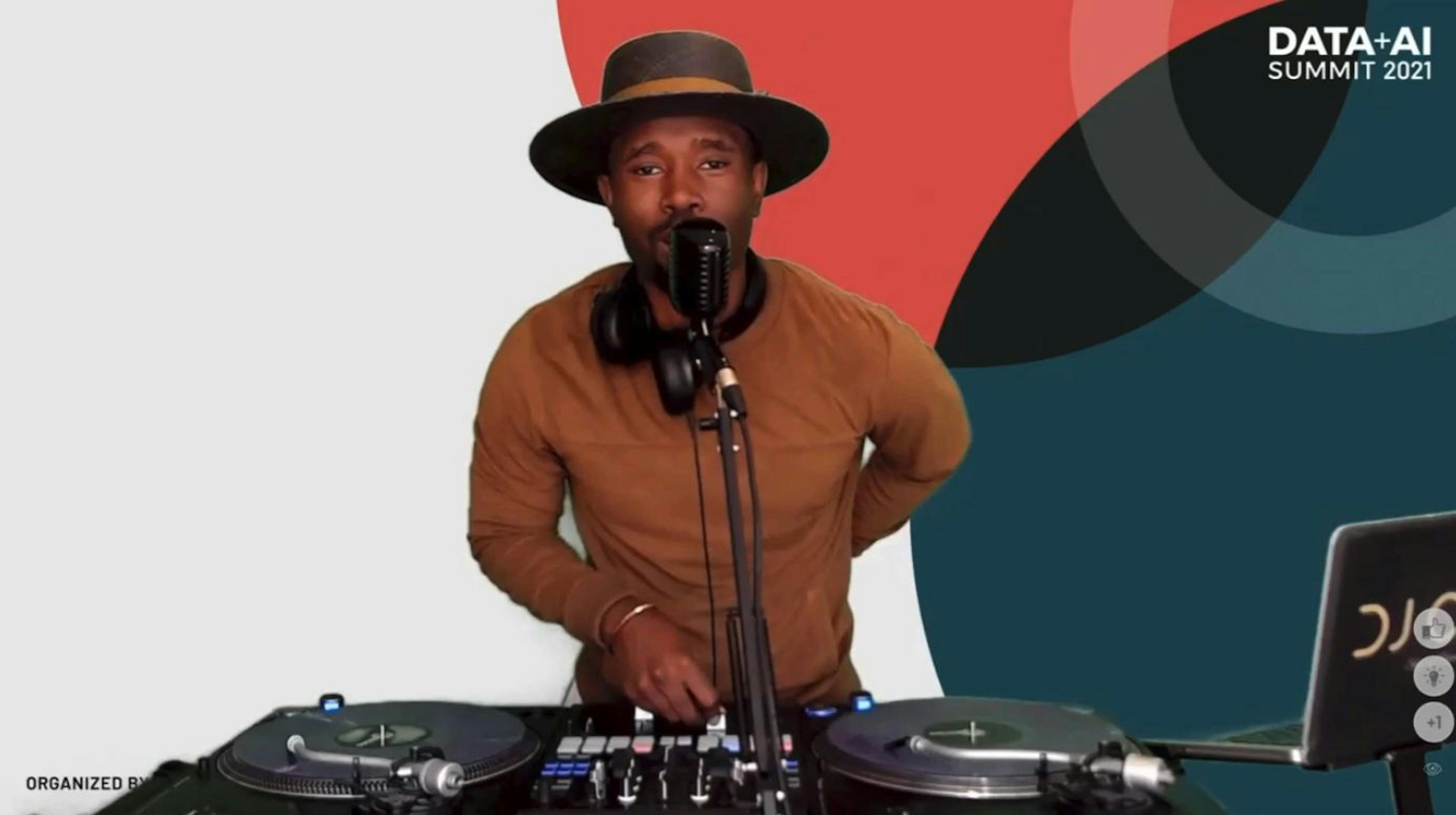 featured image - Top 7 Announcements from Data and AI Summit 2021