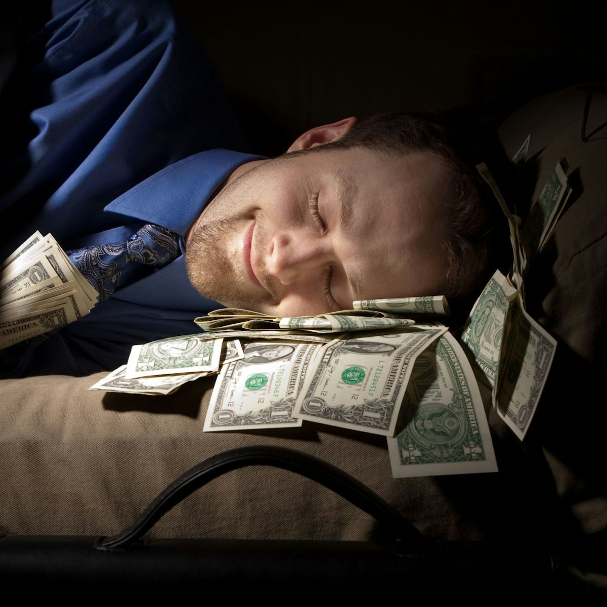 featured image - The Man Who Takes His Bank to Bed With Him