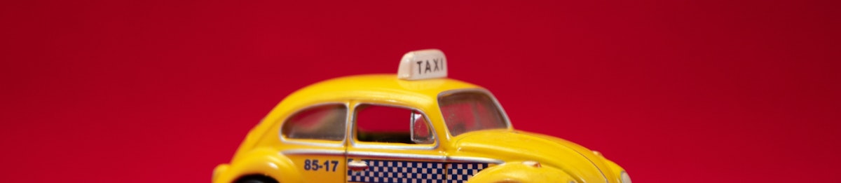 featured image - Why Product-Marketers Ignore the Goldmine of B2B Segments: Lessons From the Taxi Industry