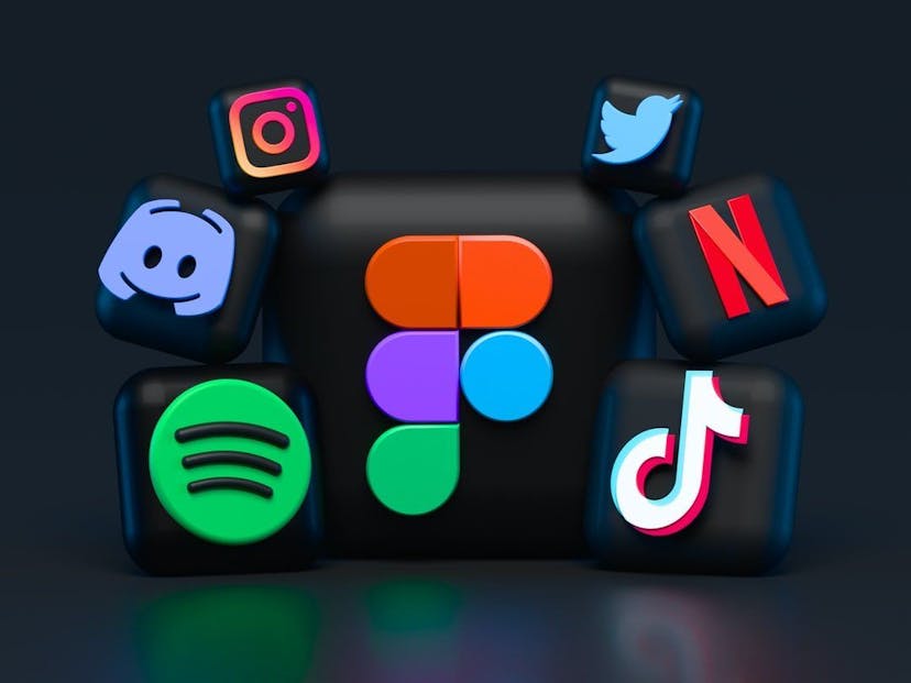 /4-easy-to-use-apps-for-making-new-friends-in-2021-mp1t35ux feature image
