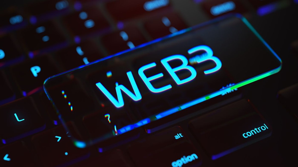 featured image - The New Frontier: Investing in Web 3.0's Cutting-Edge Technology