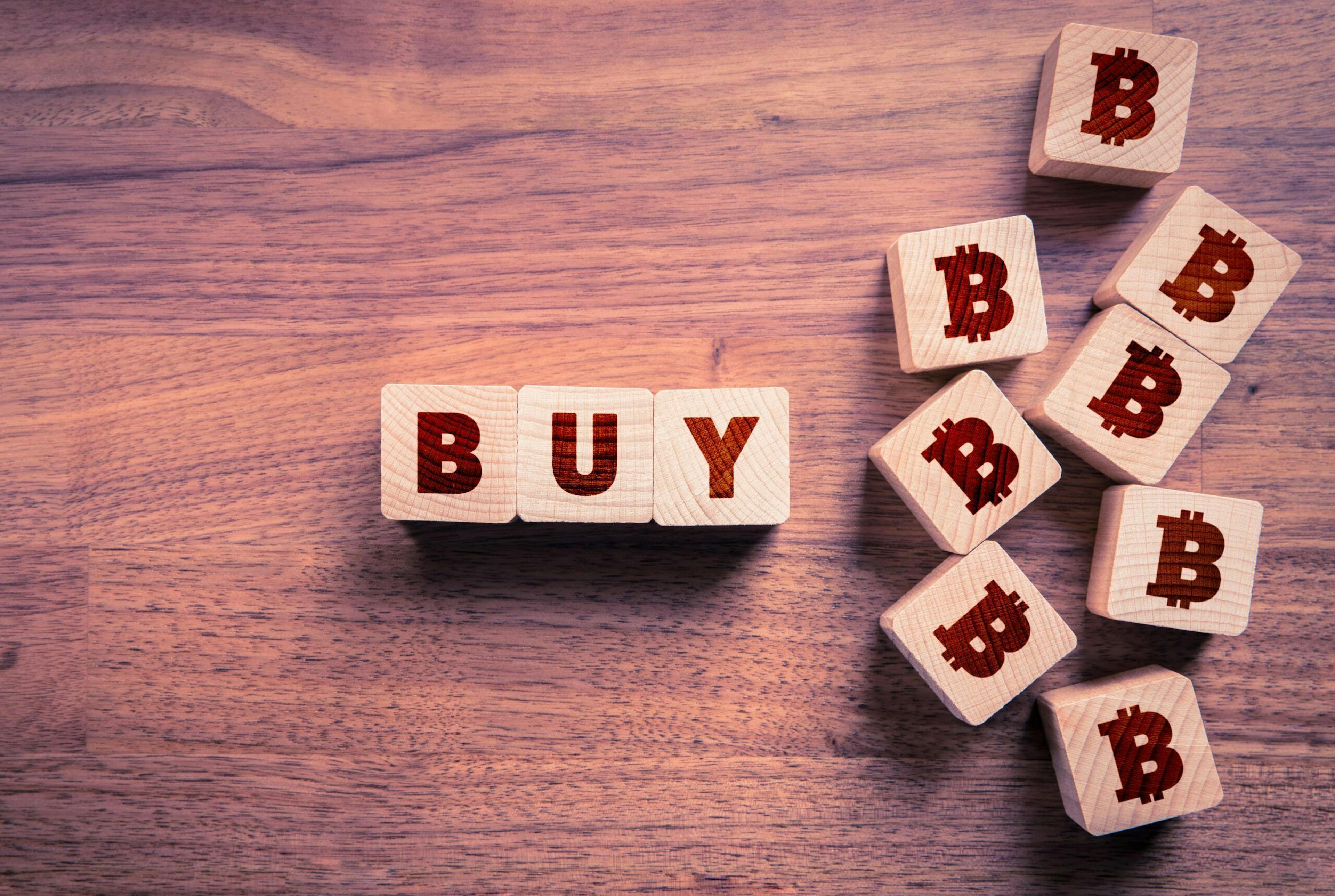 featured image - Bitcoin: Buying, Selling, and HODLing Guide for 2021