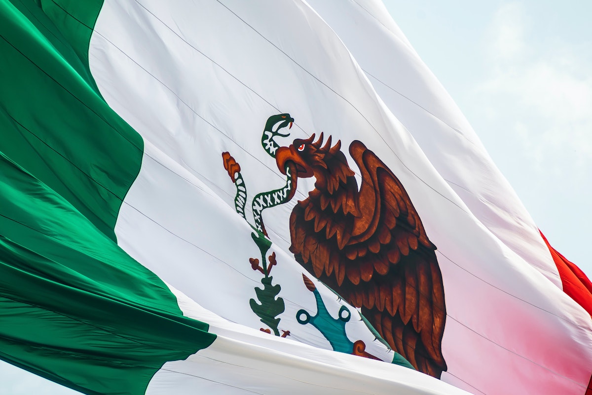 featured image - Across The American Border, Mexico Is Quietly Making Big Moves Towards Blockchain Adoption