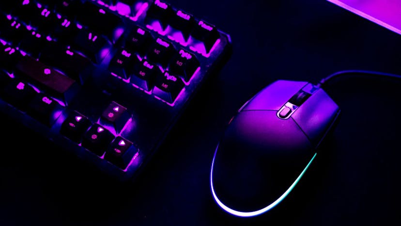 /a-look-at-unix-gaming-the-growing-p2e-crypto-gaming-guild feature image