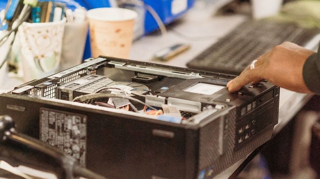 featured image - How Computer Recycling is Going to Save Your City