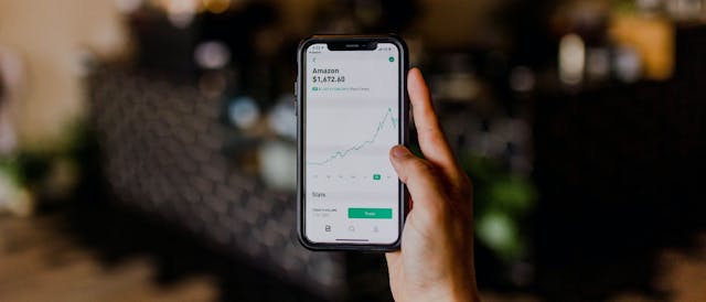 /how-to-measure-performance-in-fintech-apps-7526337j feature image