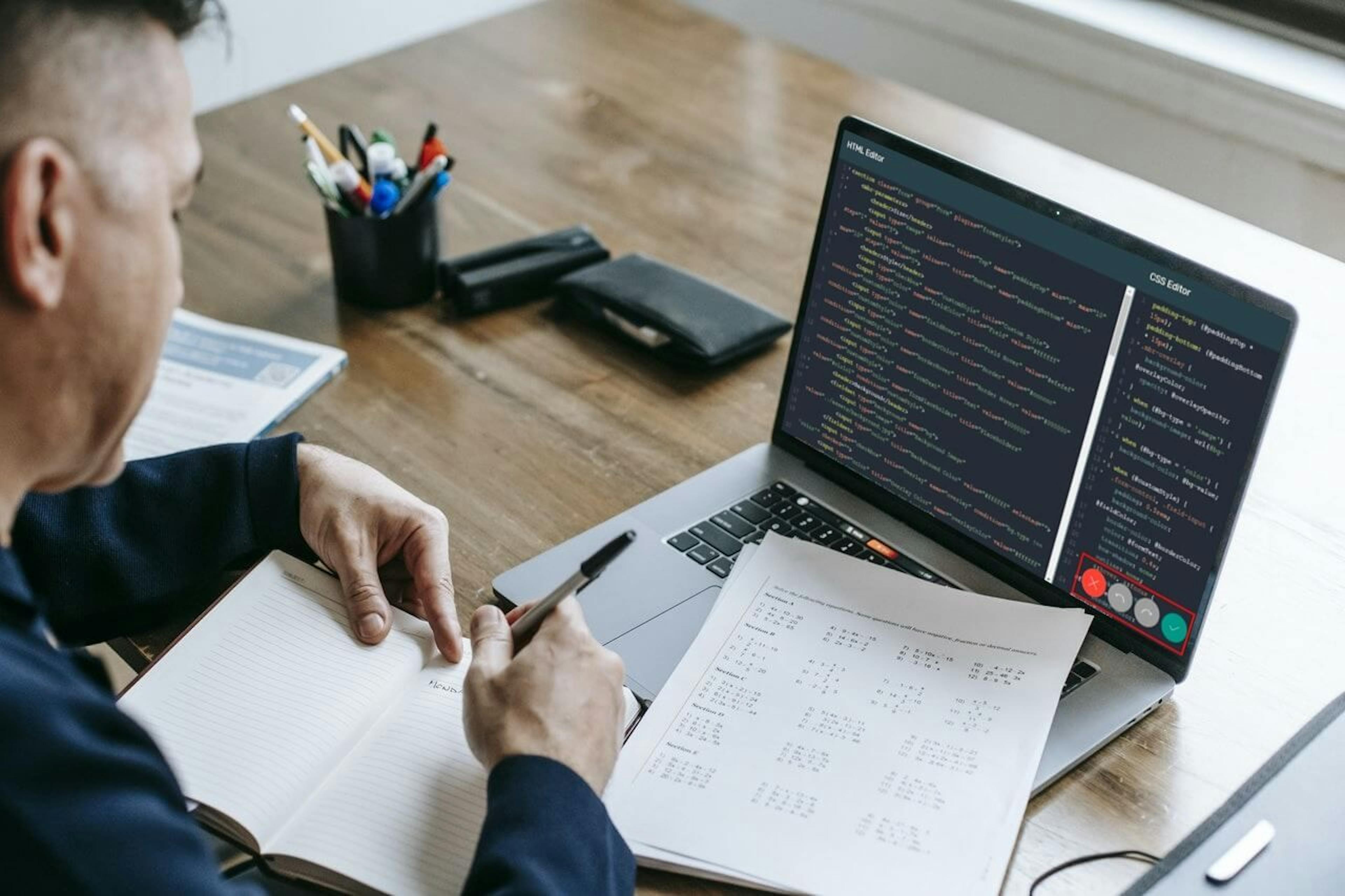 featured image - The Biggest Trends In HTML Code Editors We’ve Seen This Year