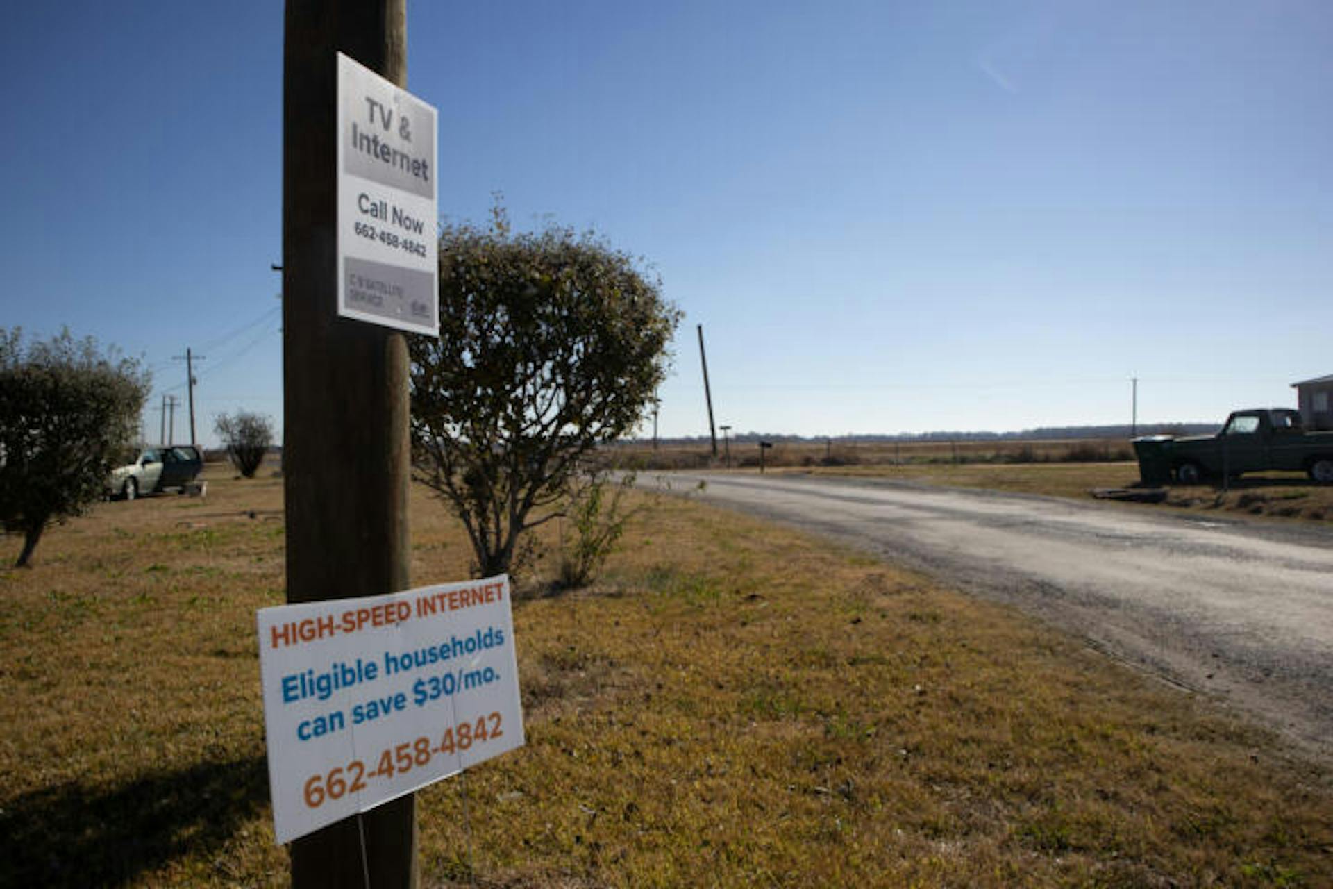 Across Mississippi, residents say it’s been difficult to access high-speed internet. Credit: Charles Coleman