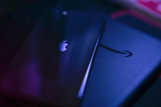 /big-tech-rewrote-the-nations-first-cellphone-repair-law-heres-how-they-did-it feature image