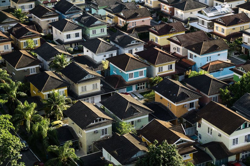 /what-do-us-politicians-have-to-say-about-mortgage-discrimination-against-minorities feature image