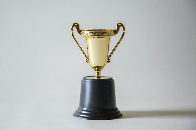 /the-markup-honored-by-ahcj-awards-for-revealing-that-several-hospitals-were-in-bed-with-facebook feature image