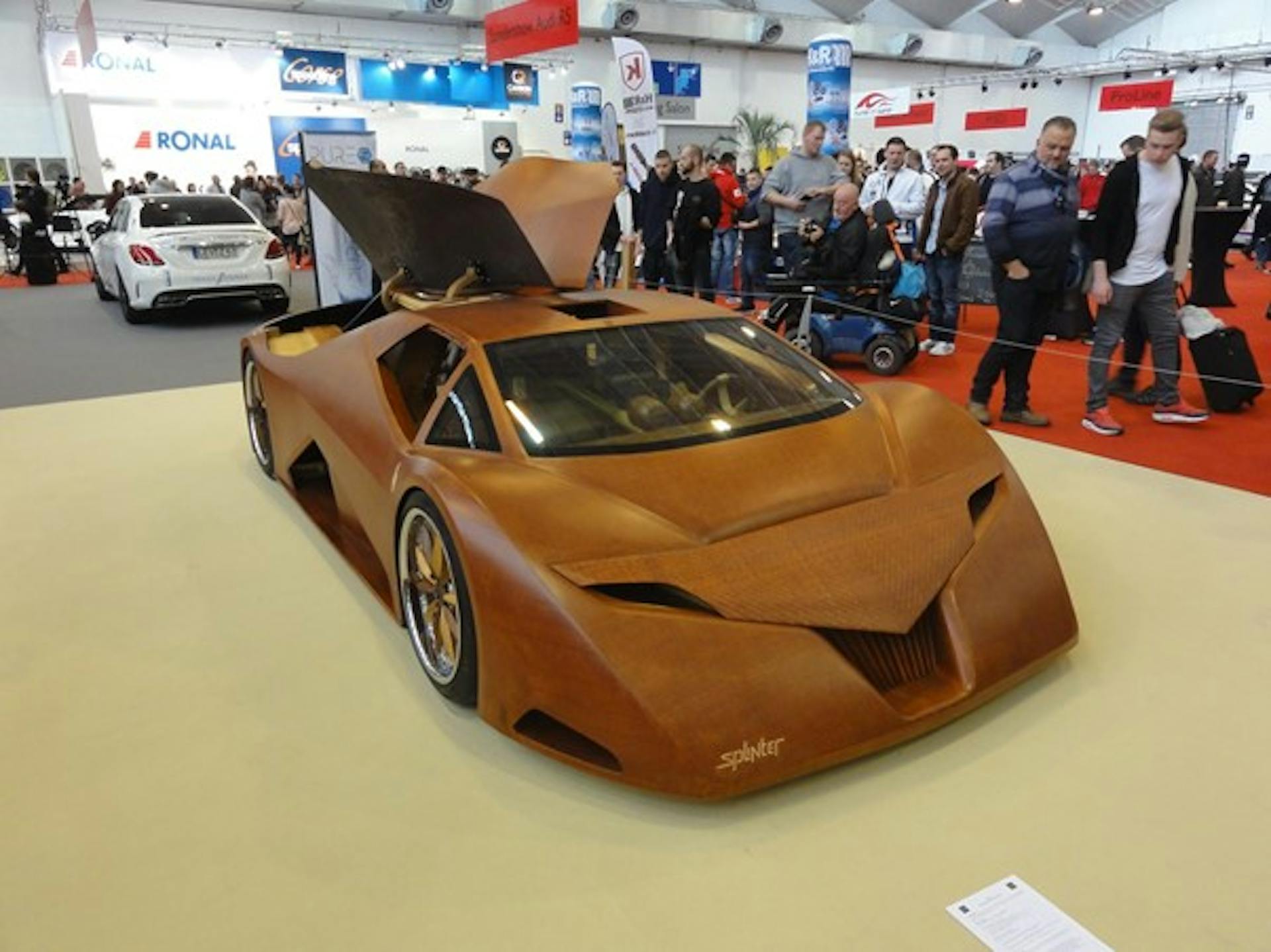 The wooden supercar Splinter