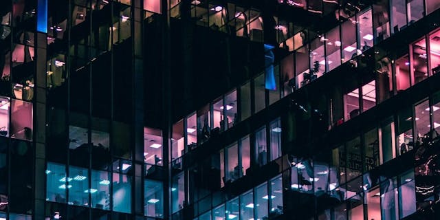 /api-development-guide-rest-graphql-grpc feature image