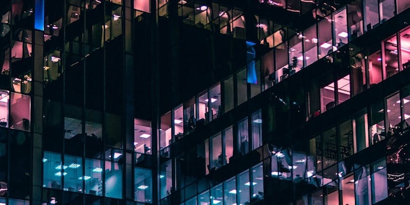 /api-development-guide-rest-graphql-grpc feature image