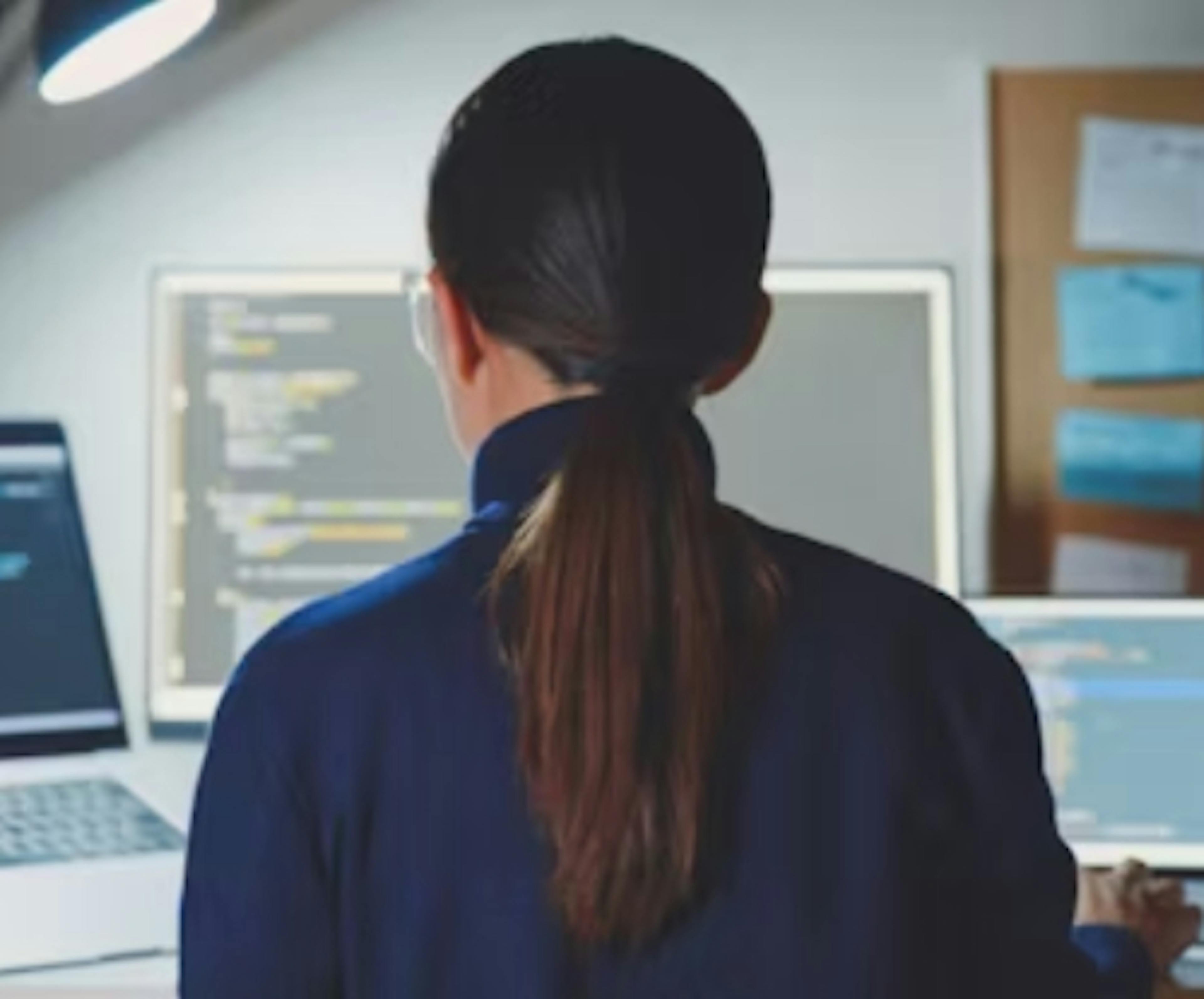 HelenaLiu HackerNoon profile picture