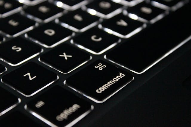 /velo-keyboard-shortcuts-main-ide-and-file-search-key-combinations-q91e33hd feature image