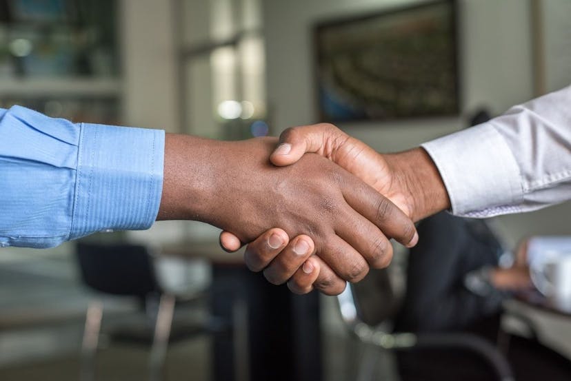 /5-steps-to-build-strategic-partnerships-for-early-stage-startups feature image