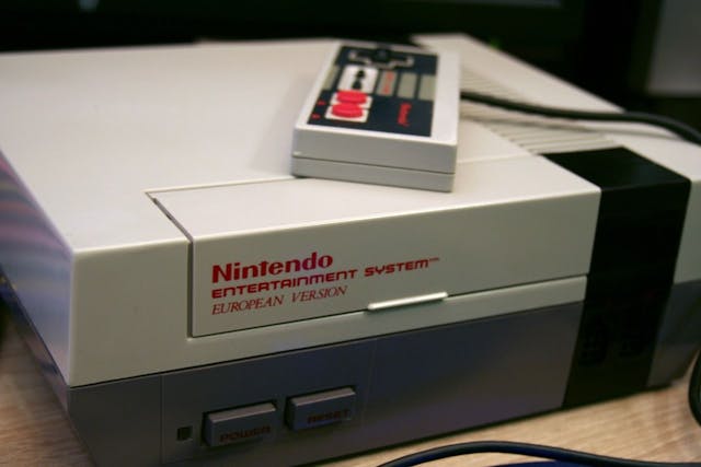/what-is-an-emulator-and-what-can-you-do-with-device-emulation feature image