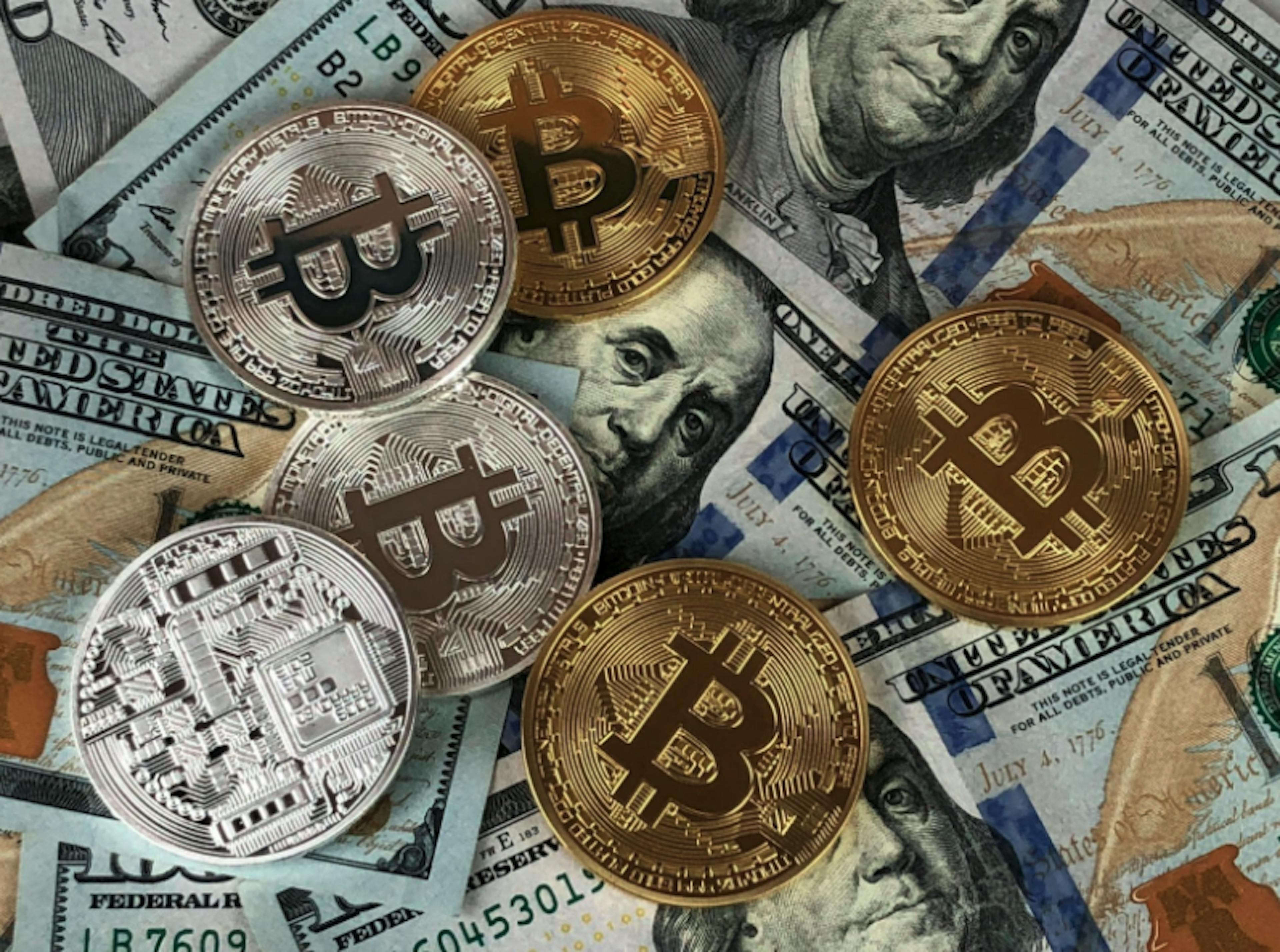 Bitcoin Futures Hedging Guide: Cost-Effective Strategies for 2025