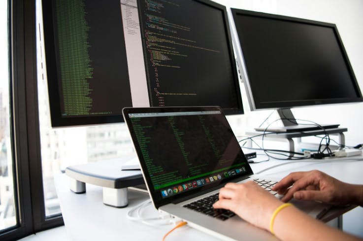 featured image - Crafting Multi-Cloud Systems: How Tech Experts Are Solving Connectivity