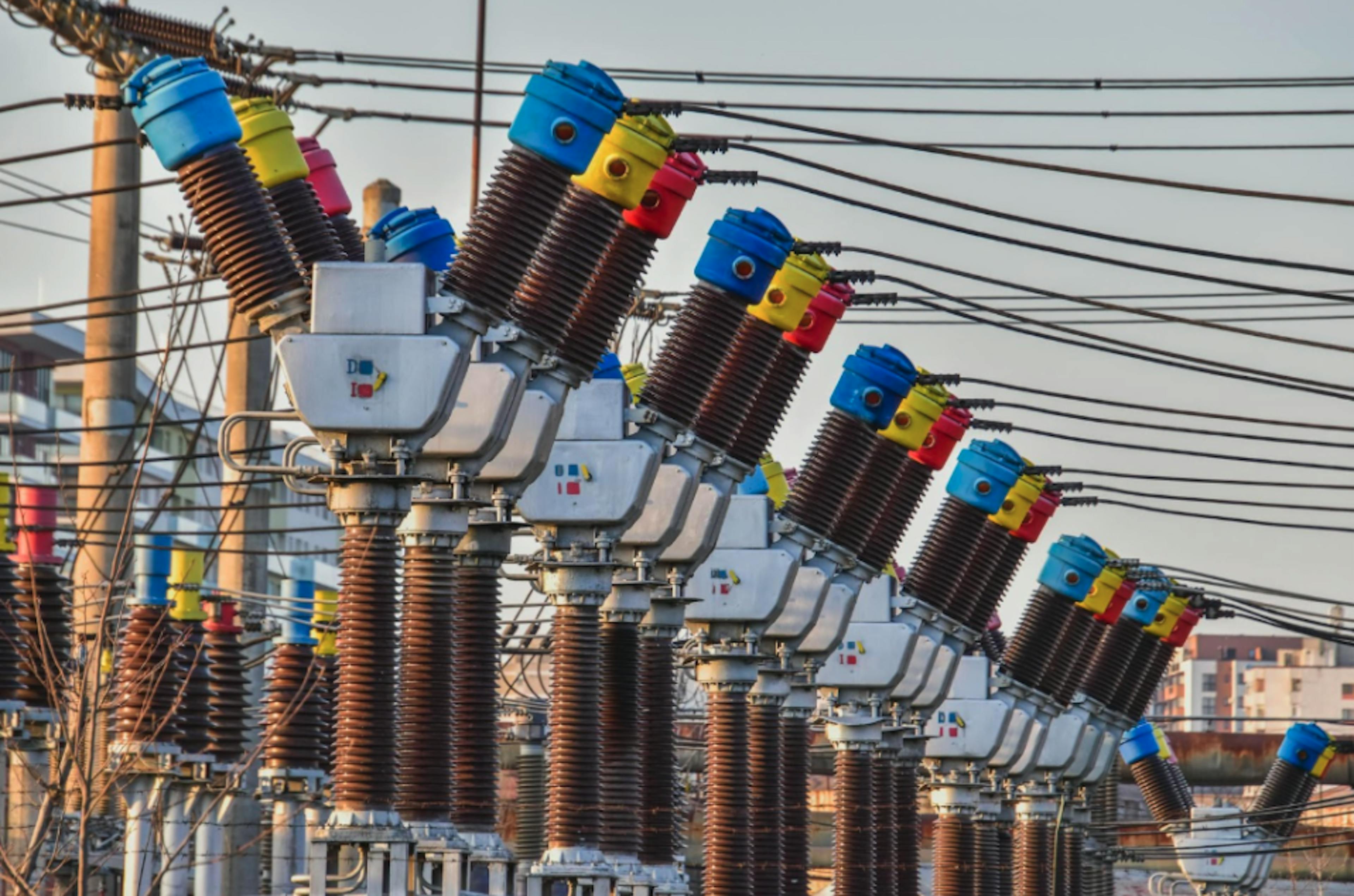 /understanding-standard-transformer-sizes-for-developers feature image